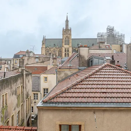 Au Fil Du Temps Apartment *