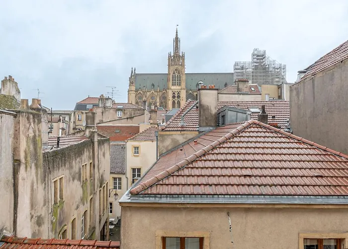 Au Fil Du Temps Apartment *